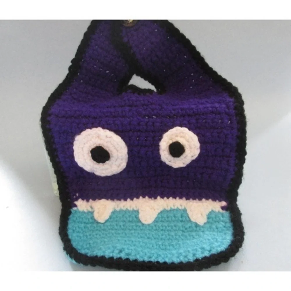 Baby Monster Bib‎ - Crochet Bib